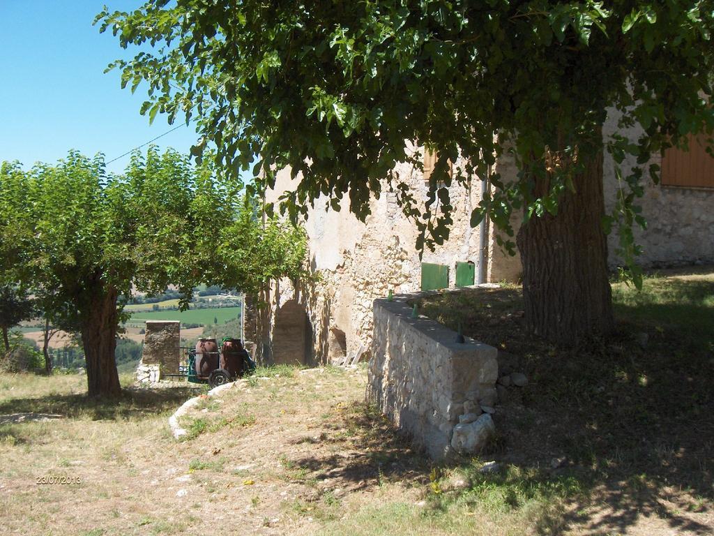 Agriturismo Il Palazzetto Apartment Campello sul Clitunno Luaran gambar