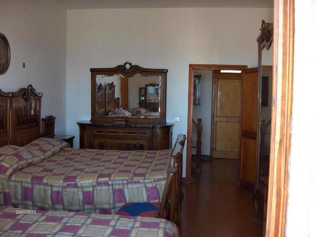 Agriturismo Il Palazzetto Apartment Campello sul Clitunno Bilik gambar