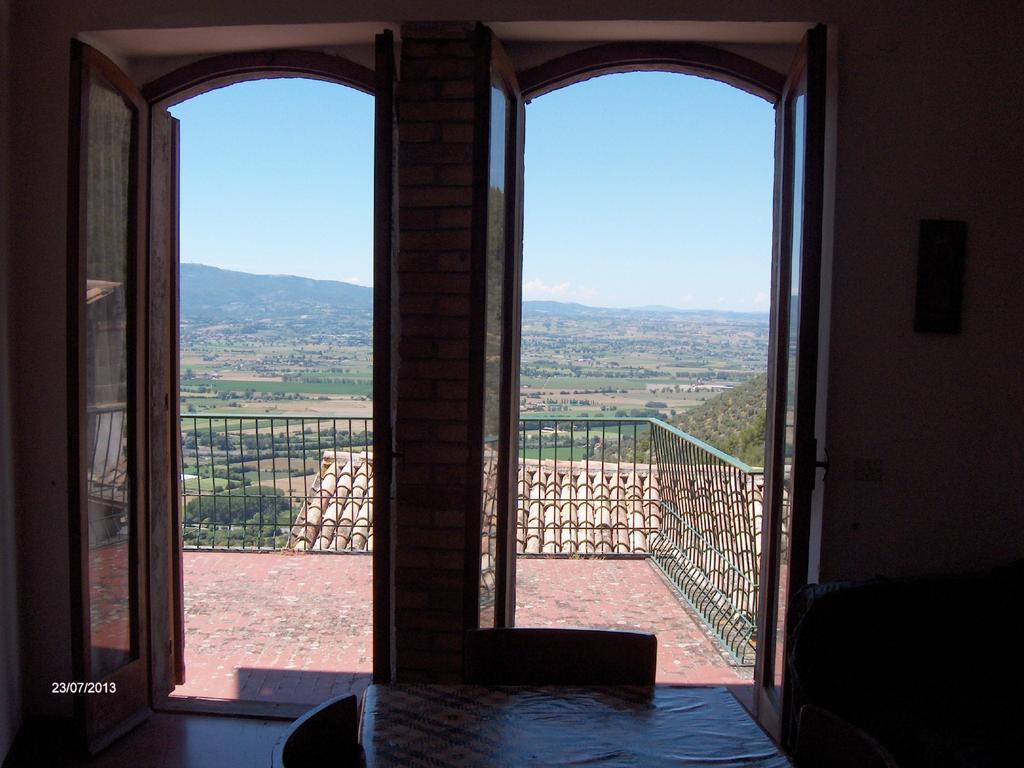 Agriturismo Il Palazzetto Apartment Campello sul Clitunno Bilik gambar